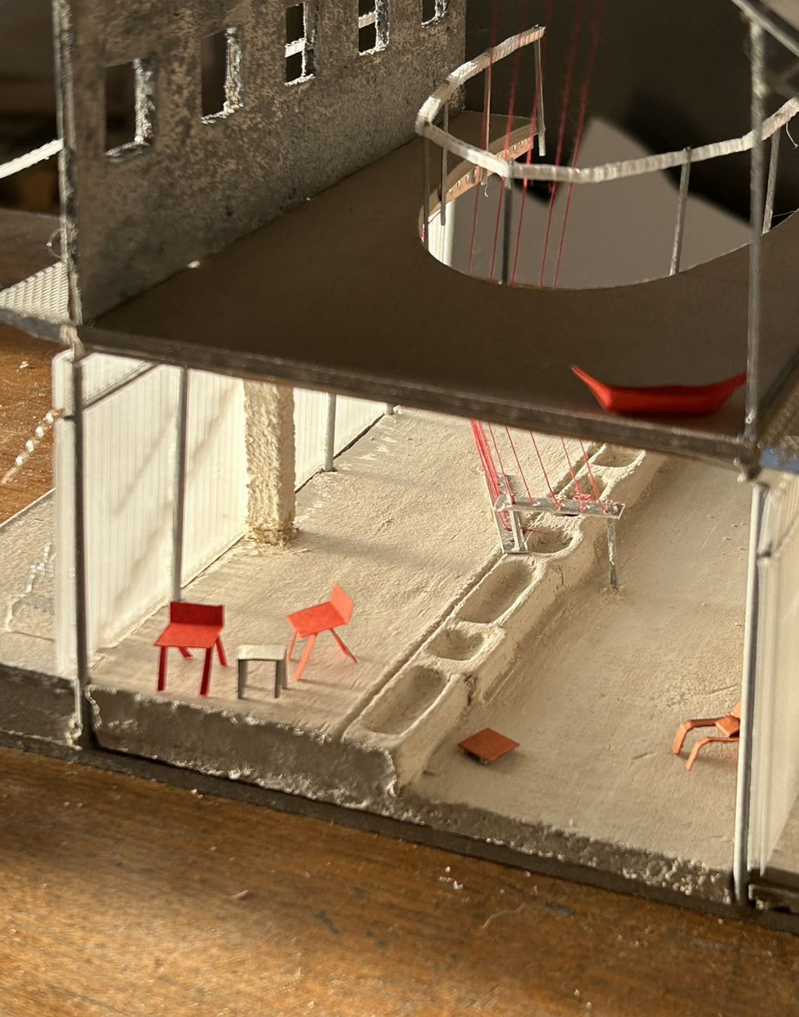 1:50 model: weaver's toolbox