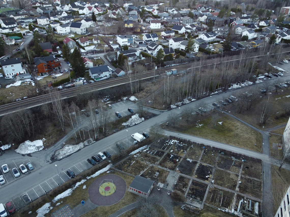 Rester fra kolonihager på 70-tallet - (klasse)skille mellom hus og blokker -