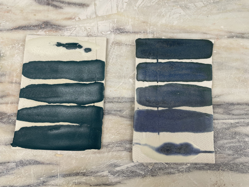 Here are some test-tiles for developping glaze. 
