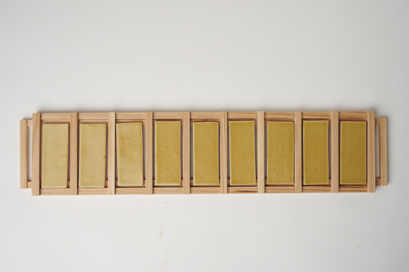 ceramic glazing with ochre 