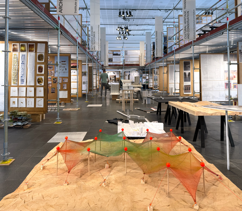 Afgang 2025 - collage af arkitekturprojekter