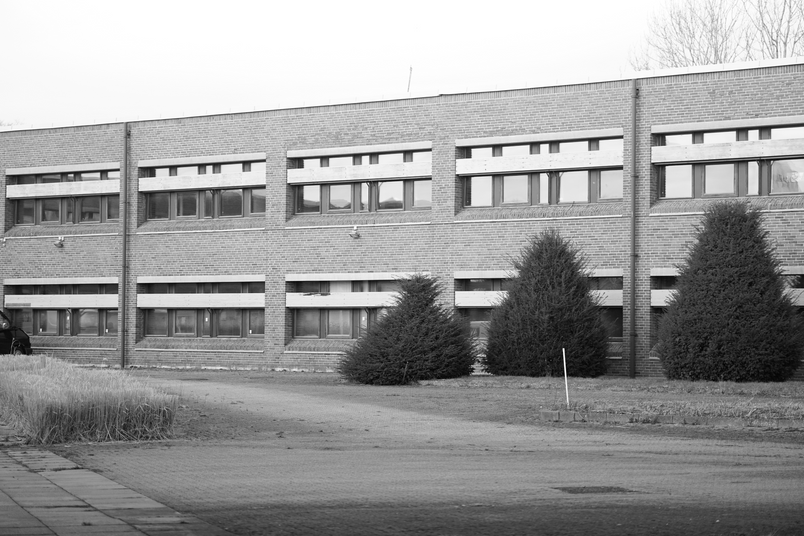 plain facade