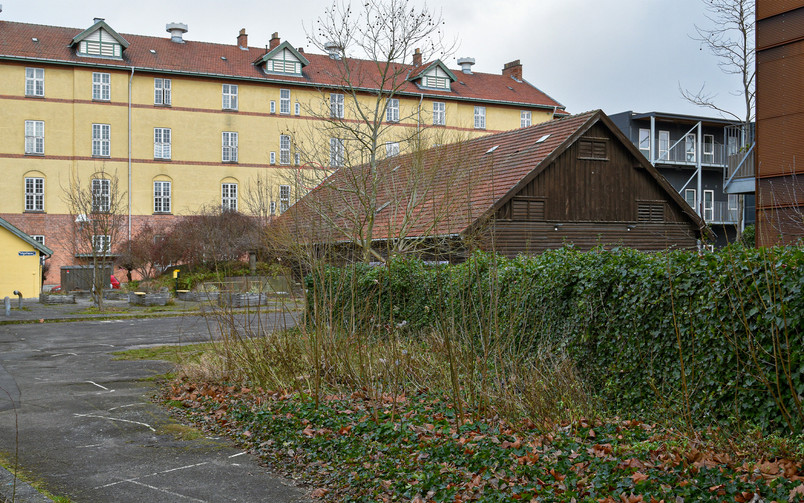 Site image of the existing barn