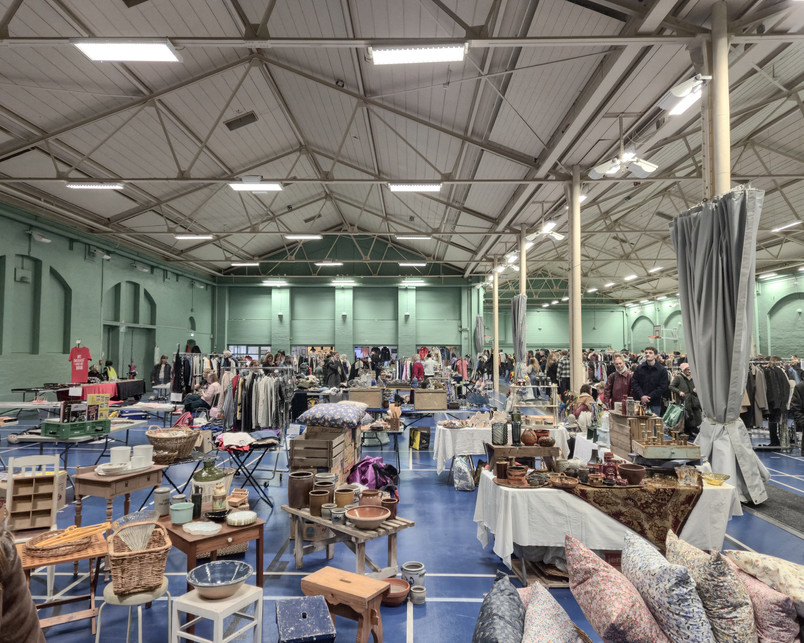 Flee Market in Remisen