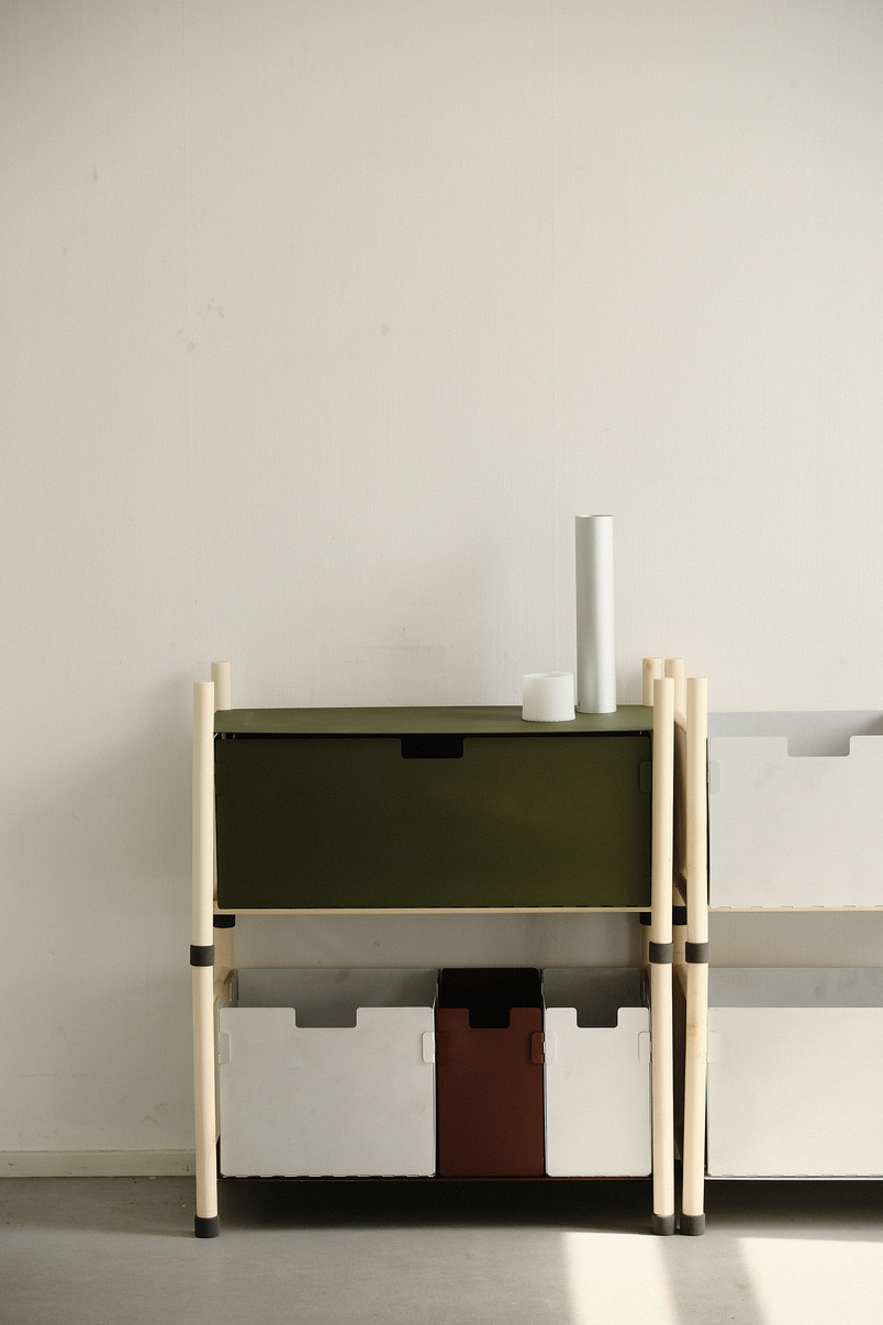 Traveller Shelf in different setting 
