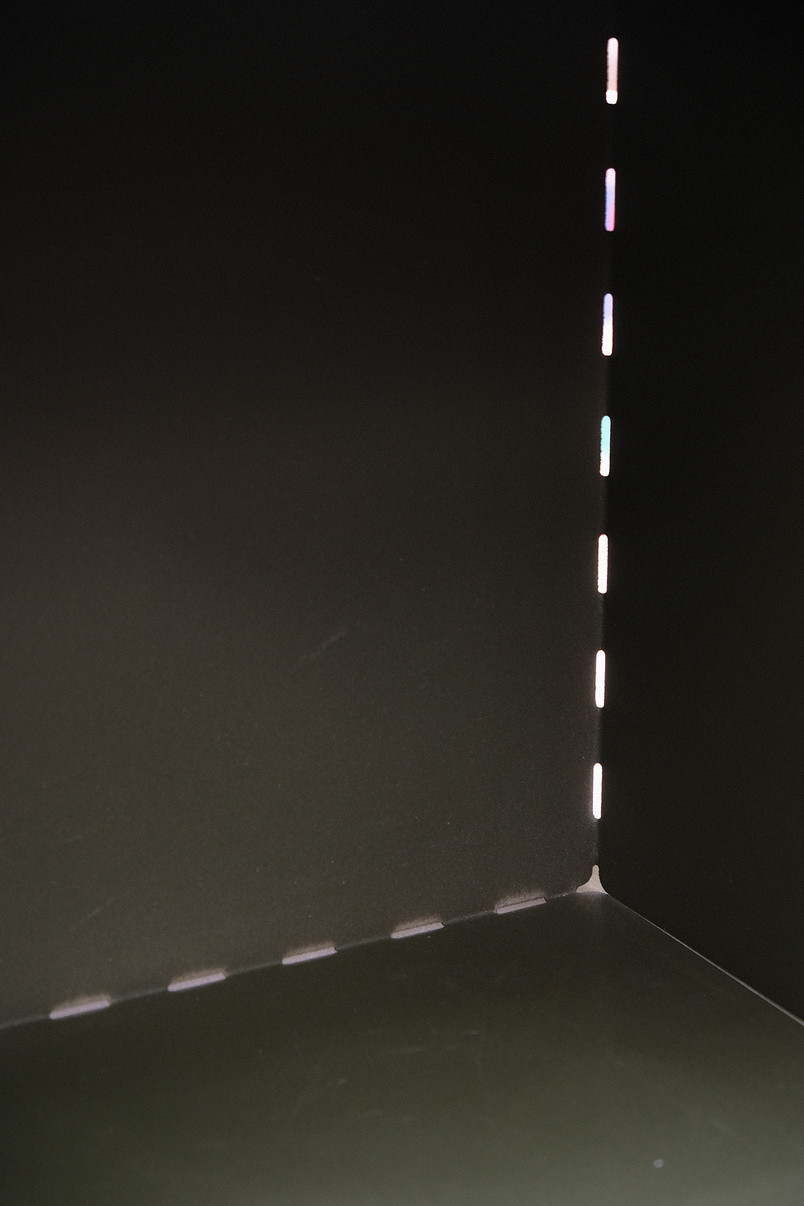 Traveller Shelf Detail