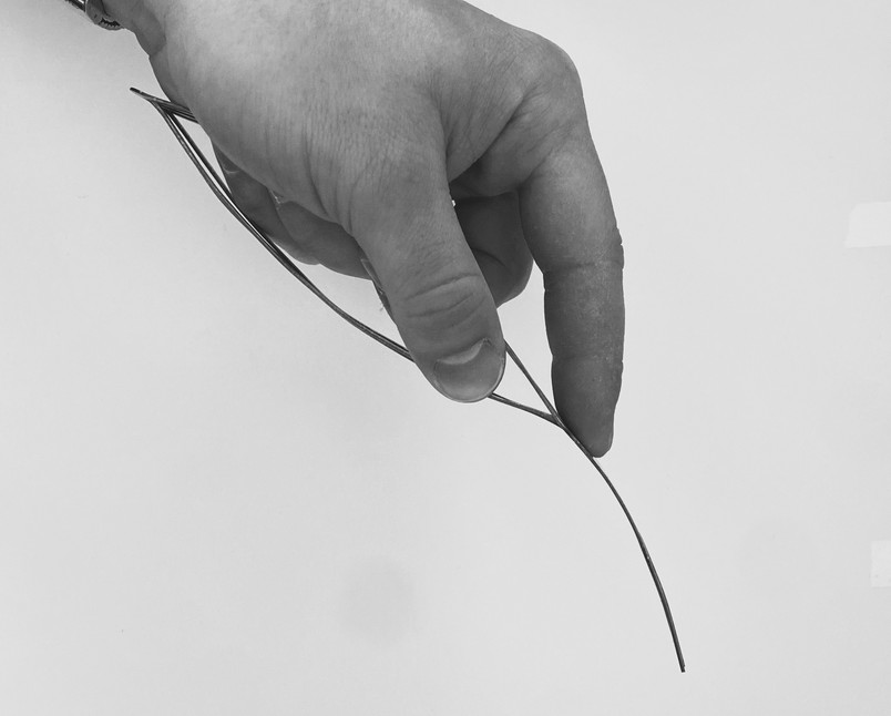 Demonstration of the fork grip