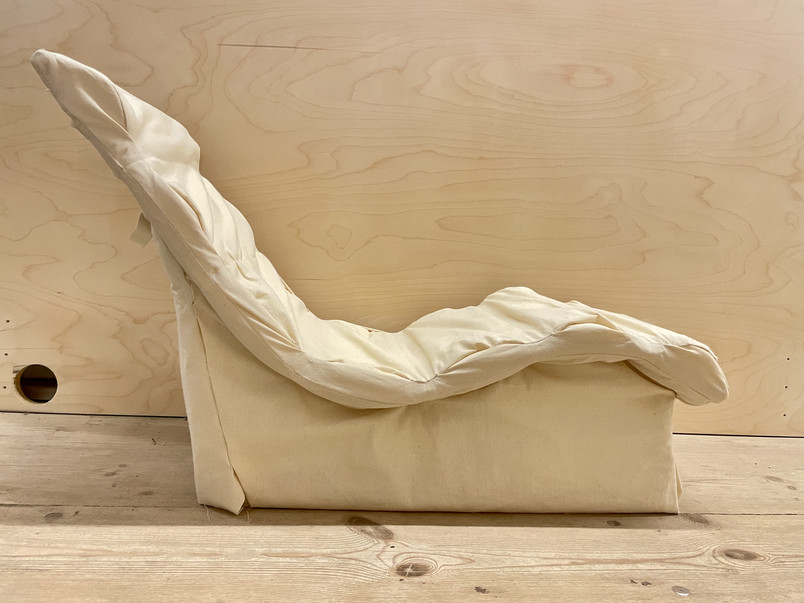 Upholstery 1:2