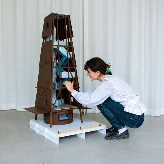 Photo of me with 1:20 model of Båken
