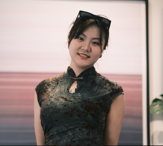 Profile portrait of Yuhan Xia