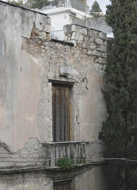 Existing facade, Photograph