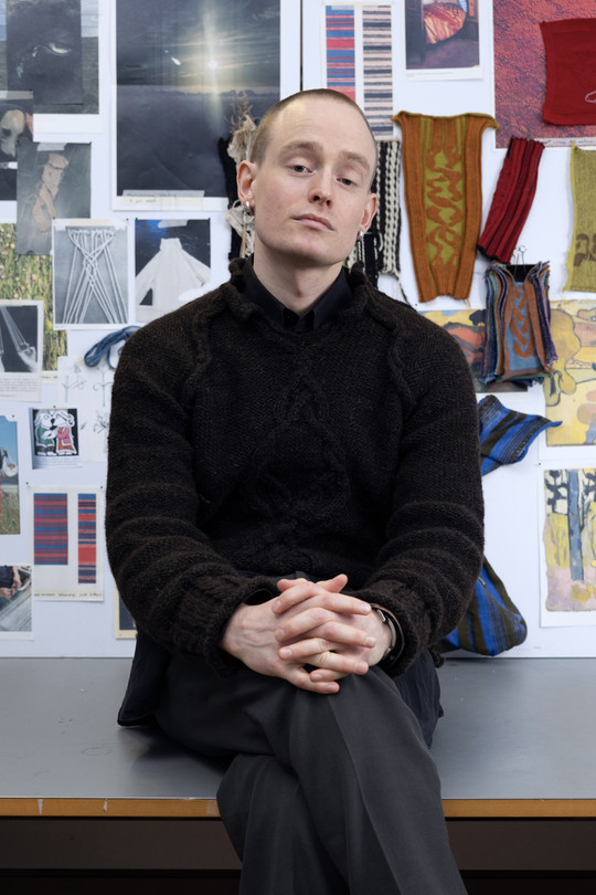 Profile picture of textile design graduate Nis Kongsgaard