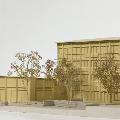 Model 1 : 100