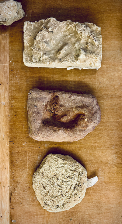 casts in clay