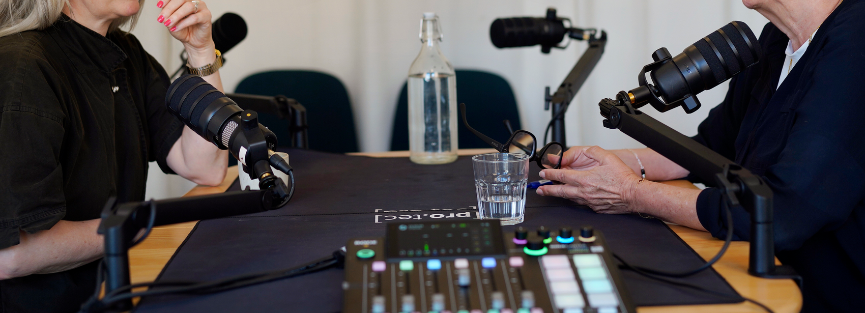 udsnit af podcast studie